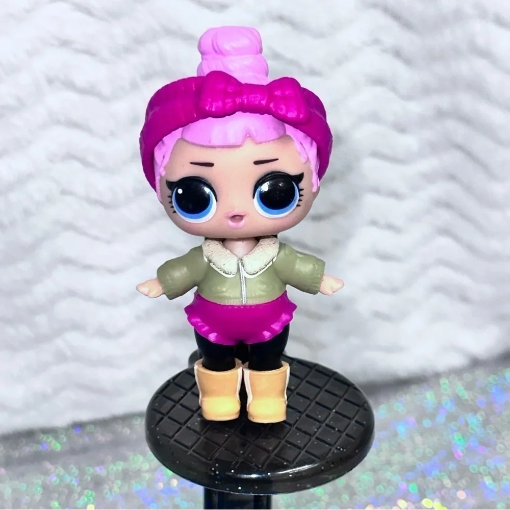 L.O.L. SURPRISE! Doll Cozy Babe Baby Big Sis Sister Doll Series 2 Winter Chill